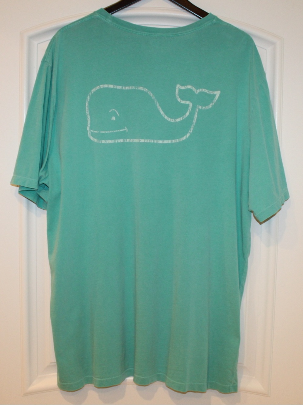 Vineyard Vines T-shirt (men’s XL)